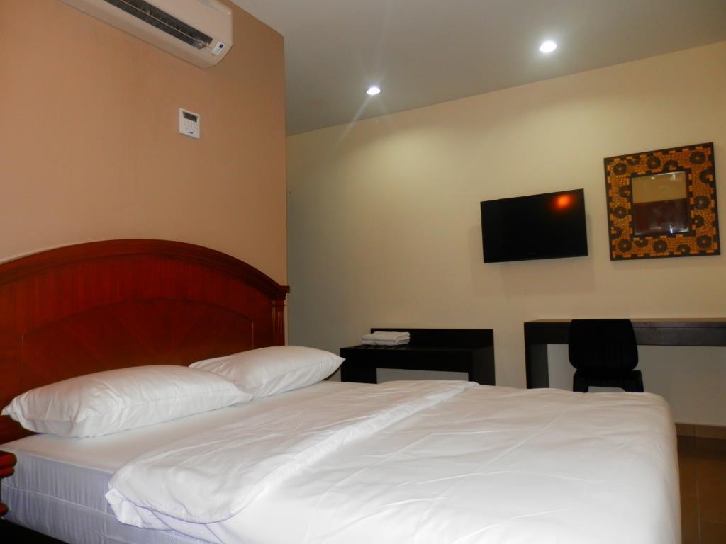 Lks Hotel 2*